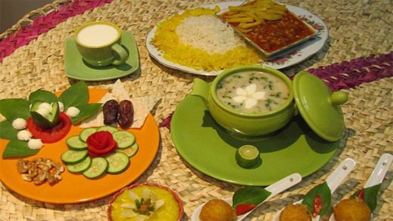 برای تغذیه سالم در ماه رمضان سحری بخورید!