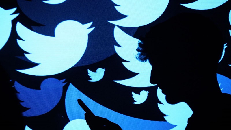 پنهان شدن خودکار دایرکت های توهین آمیز در توئیتر انجام می پذیرد